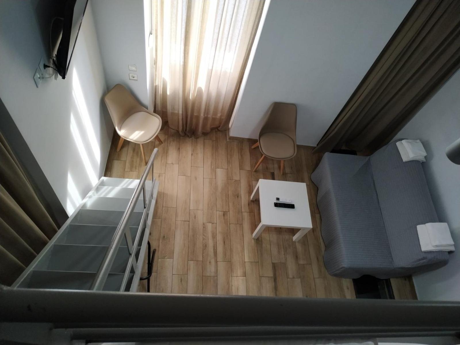 Kentrikon Hotel Chalkís Buitenkant foto