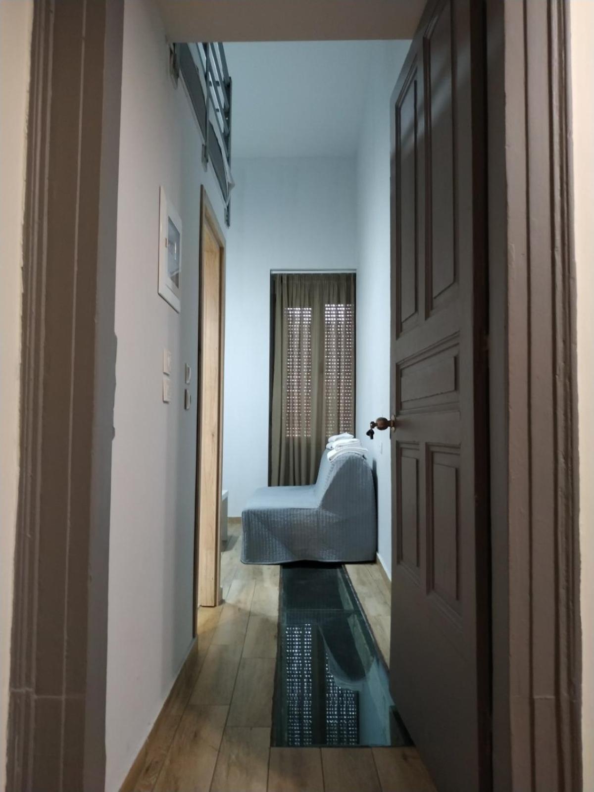Kentrikon Hotel Chalkís Buitenkant foto