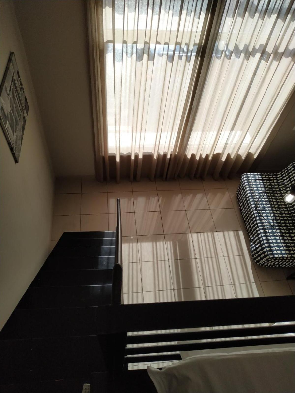 Kentrikon Hotel Chalkís Buitenkant foto
