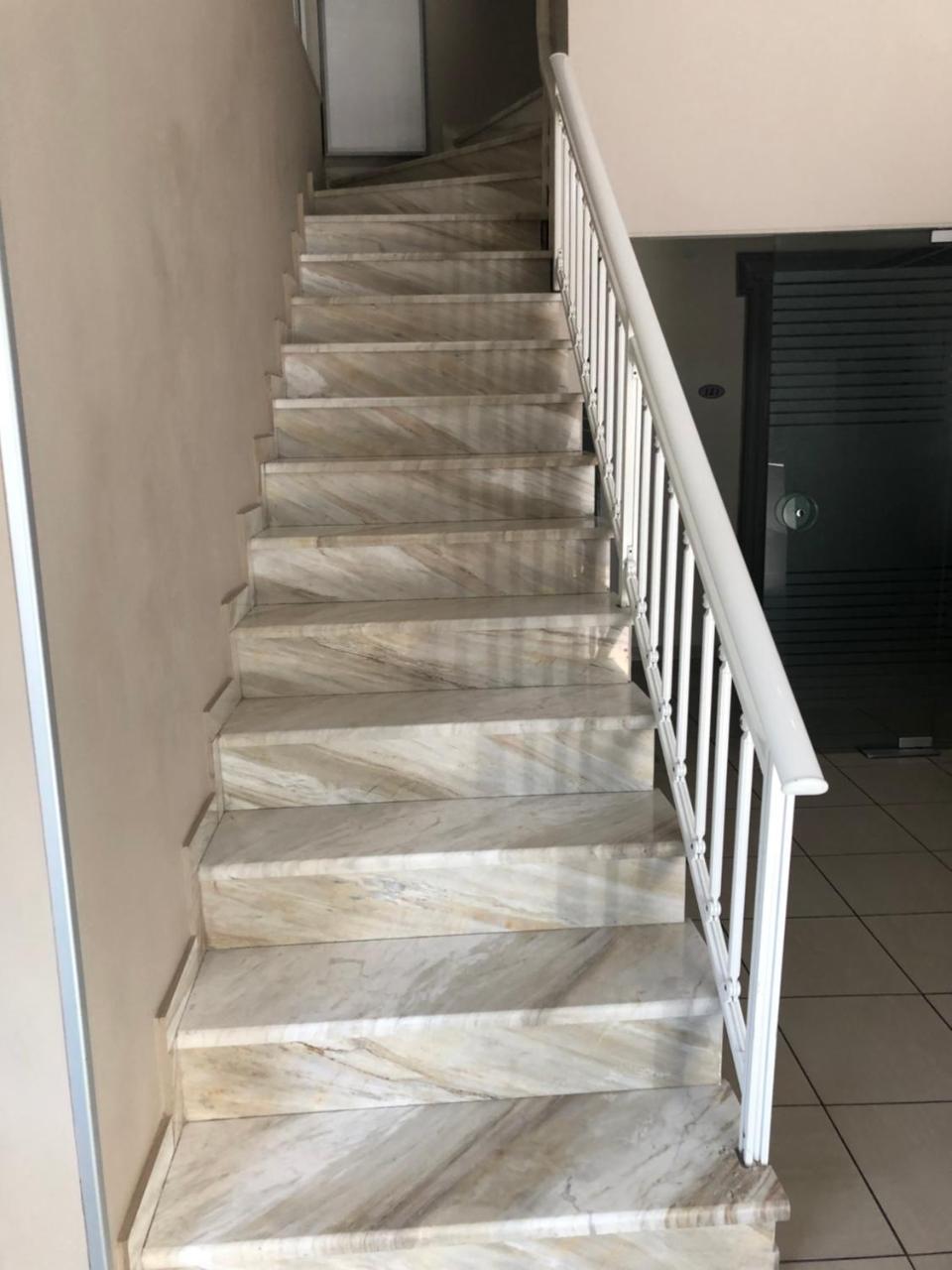 Kentrikon Hotel Chalkís Buitenkant foto